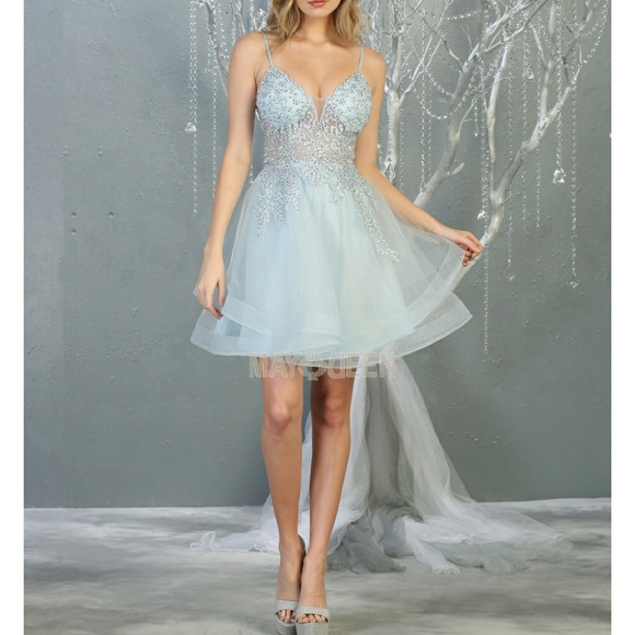 Formal dress - Picture 6 of 8